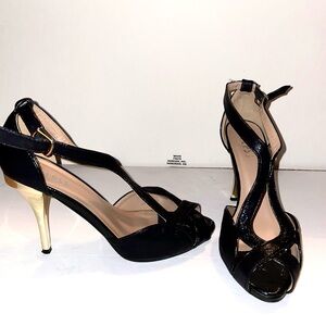 3 pair Women's shoes 8 1/2 M, leopard, black gold Hill , Leopard ankle strap $25